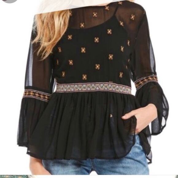 NWT Chelsea & Violet Peplum Top M - Picture 1 of 3